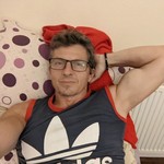 David, 44 (1 , 0 )